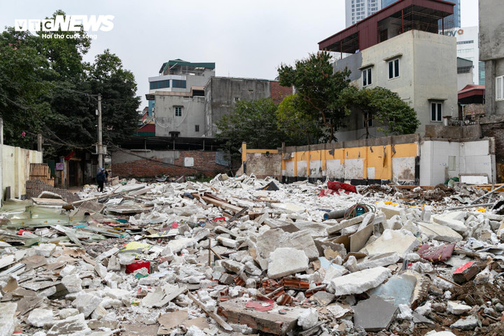 Người Hà Nội tất bật dọn nhà, bàn giao mặt bằng phục vụ thi công Vành đai 2,5 - Ảnh 14