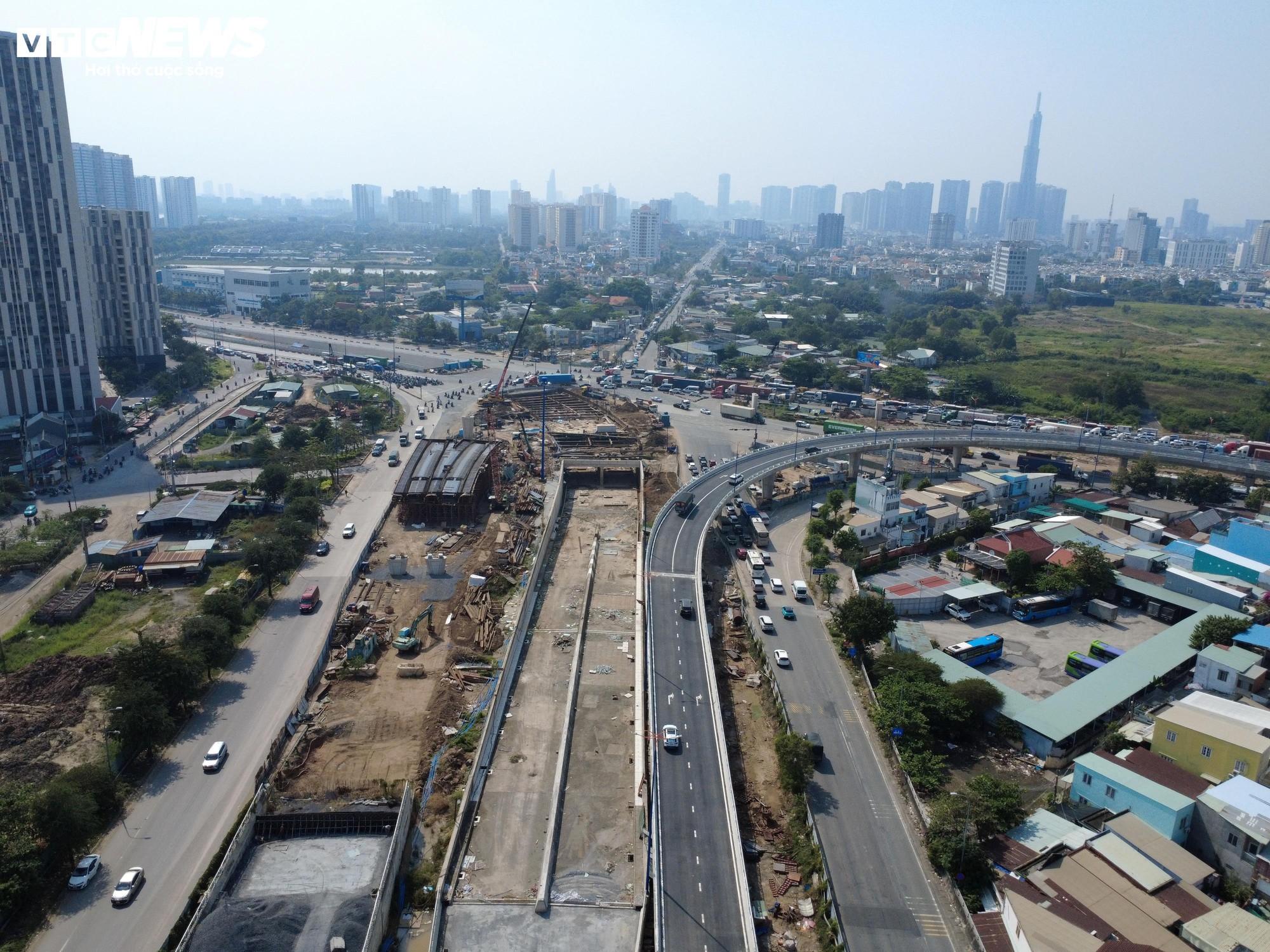 Hầm chui cuối cùng tại nút giao hiện đại nhất TP.HCM trước ngày thông xe - Ảnh 12