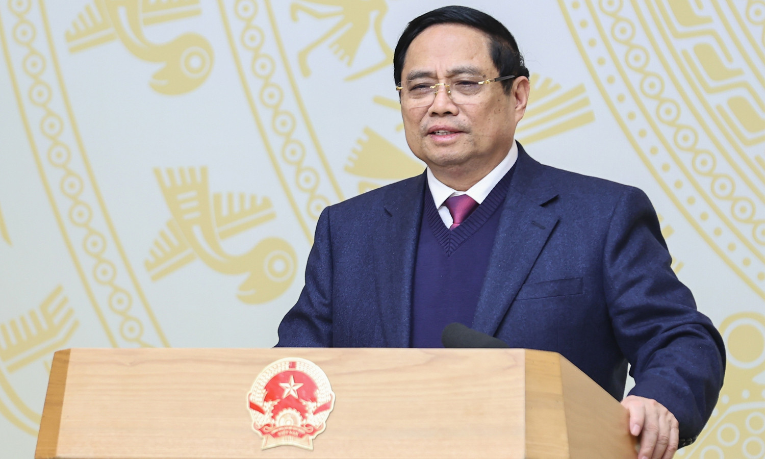 Thủ tướng: Đẩy mạnh giải ngân gần 1 triệu tỷ đồng vốn đầu tư công ngay đầu năm - Ảnh 1