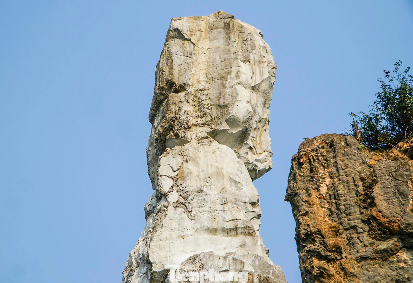 Chủ đầu tư nói về diện mạo ‘sáng trắng’ của hòn Vọng Phu sau khi gia cố 17 tỷ đồng - Ảnh 5