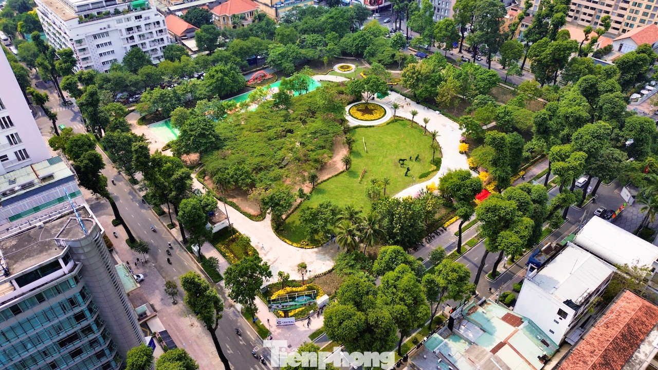 Tận thấy công viên đầu tiên được xây trên 'đất vàng' bỏ hoang ở TPHCM - Ảnh 1