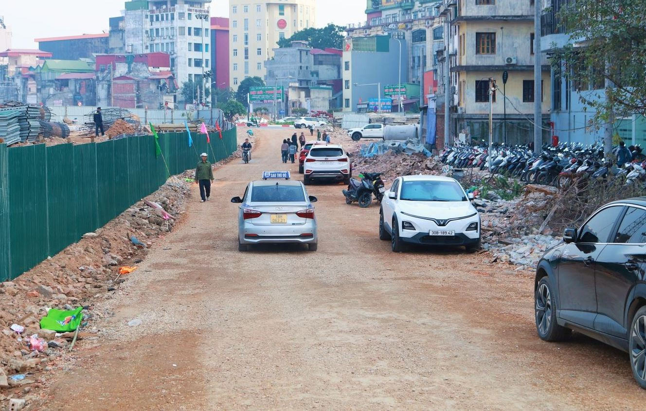 Thông xe kỹ thuật đường Vành đai 1 đoạn Hoàng Cầu - Voi Phục - Ảnh 1