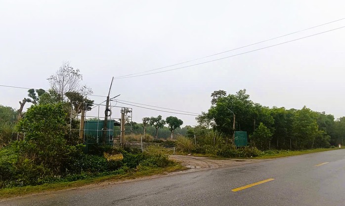 Dự án 250 tỉ đồng "chết yểu" ngay đường lên huyệt đạo thiêng - Ảnh 1