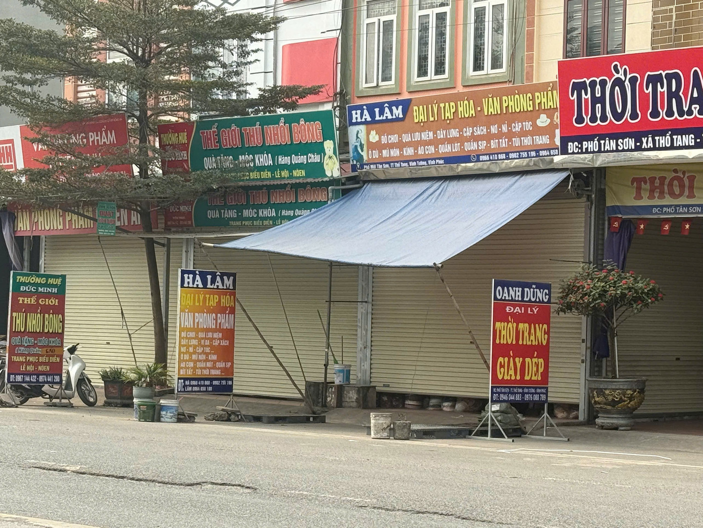 Cảnh tượng chưa từng xảy ra dịp Tết ở chợ đầu mối rất lớn miền Bắc - Ảnh 4