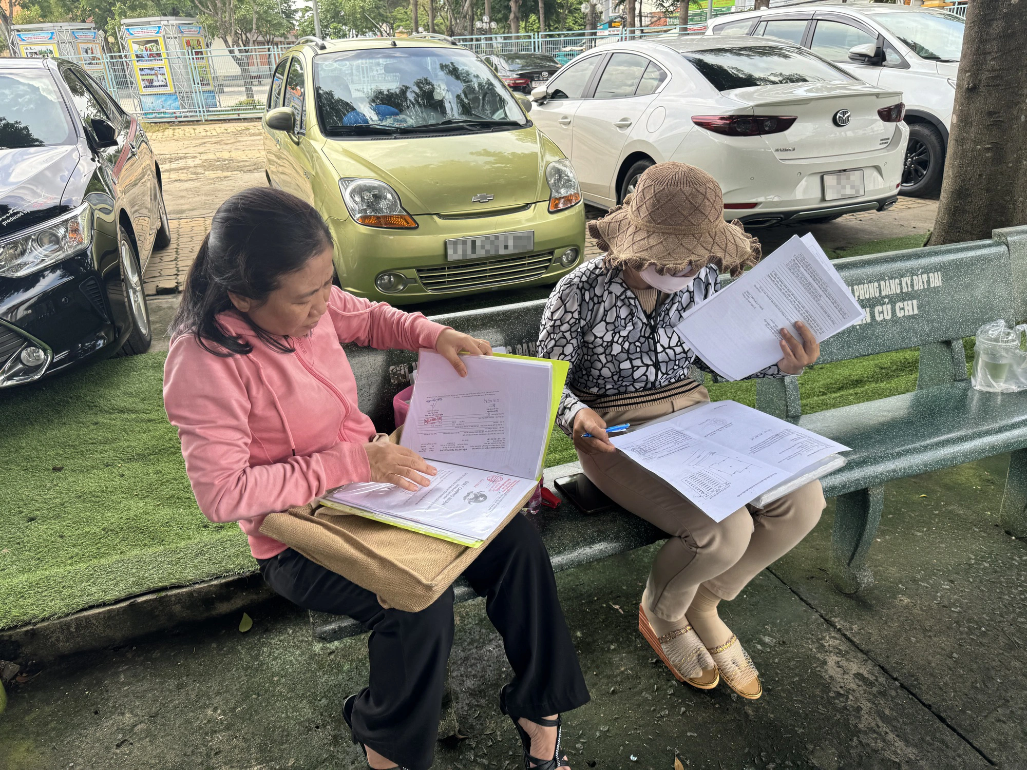 Mướt mồ hôi với các tờ khai thuế - Ảnh 1