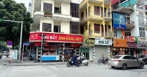 Chính chủ tôi cần bán nhà 74.5m2 mặt phố Hoàng Văn Thái ngã 3 Lê Trọng Tấn đắc địa. SĐCC 0859 194 ***