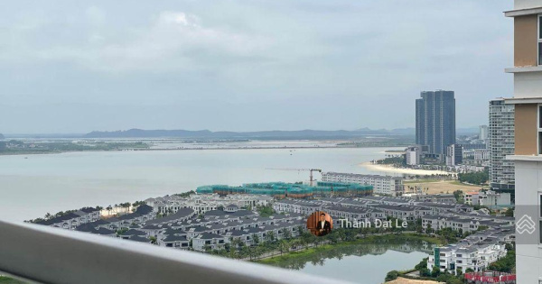 Do chuyển định cư nên bán căn hộ 2PN 76m2 view biển chung cư New Life, trung tâm Bãi Cháy, Hạ Long