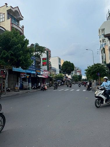 Bán nhà mặt tiền Trần Mai Ninh, P.12, Q.Tân Bình, ngay chợ