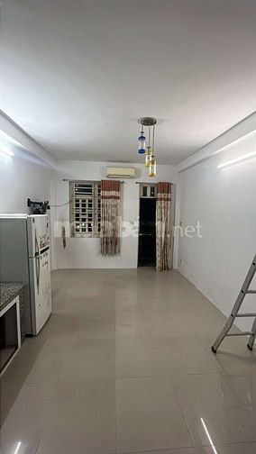 Cho thuê lầu 1 nhà số 540/2B CMT8, diện tích 36,m2, đủ tiện nghi