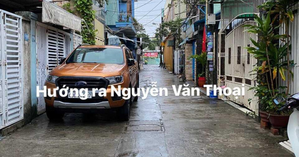 Bán nhà đẹp 3 tầng kiệt Nguyễn Văn Thoại 6m cách bãi tắm Mỹ Khê chỉ 100m, giá sụp hầm