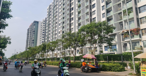 Bán kho xưởng, diện tích 1000m2, ngang 23.7m, vuông vức. XD được 5 tầng, chỉ 45 tỷ