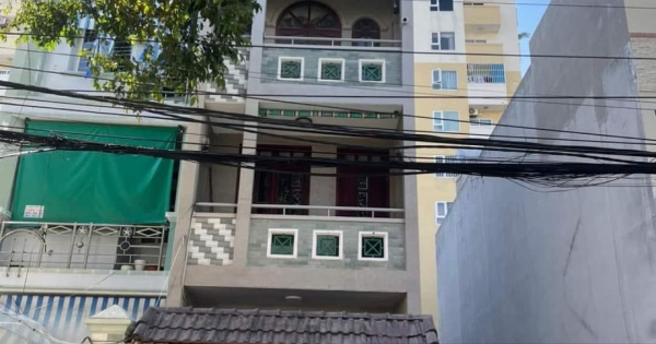 Bán nhà mặt tiền nội bộ đường Hồ Quý Ly, P2, TPVT, đang kd homestay, 94m2, ngang 4m. Giá chỉ 11 tỉ