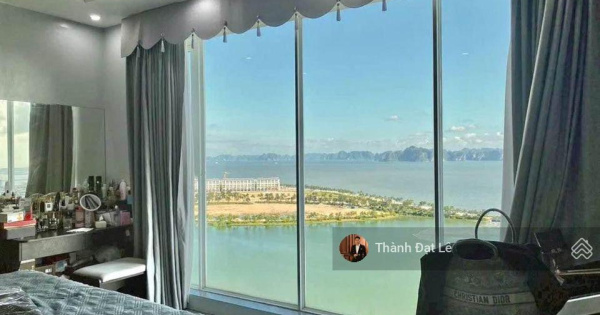 Chính chủ chuyển sinh sống, bán căn Penthouse 208m2 view biển trung tâm Bãi Cháy Hạ Long