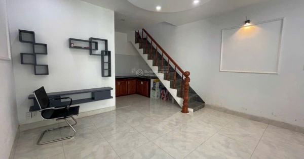 Cần bán nhà 2 Tầng kiệt Đinh Tiên Hoàng, Quận Hải Châu, 36,6m2, ngang 5,17m. Giá 1,9tr. 0935 552 ***