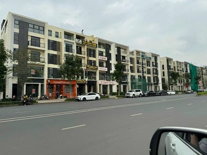 Cần bán Shophouse khu Đô thị Starlake Tây Hồ Tây khu H6, K3, K5, K7