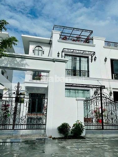 CHO THUÊ BIỆT THỰ LÀNG VIỆT KIỀU - LÊ CHÂN 240M2 , 4 NGỦ KHÉP KÍN