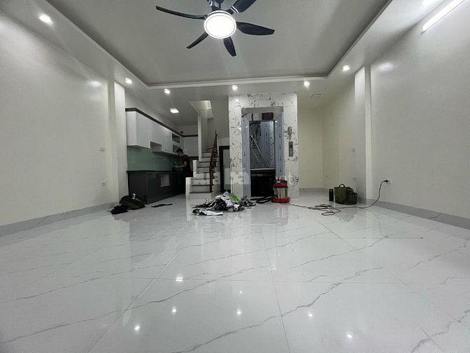 Chính chủ bán nhà mới ngõ 296 phố Minh Khai, diện tích 73m2, 5 tầng