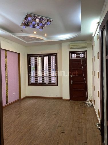 Cho thuê nhà ngõ 151A phố Thái Hà, 50m2x 5 tầng hiện đại, ô tô vào nhà