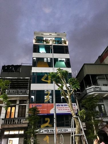 Cho thuê tầng 2+3/7 . dTSD : 55m2 . Thang máy diều hoà nings lạnh đầyủ