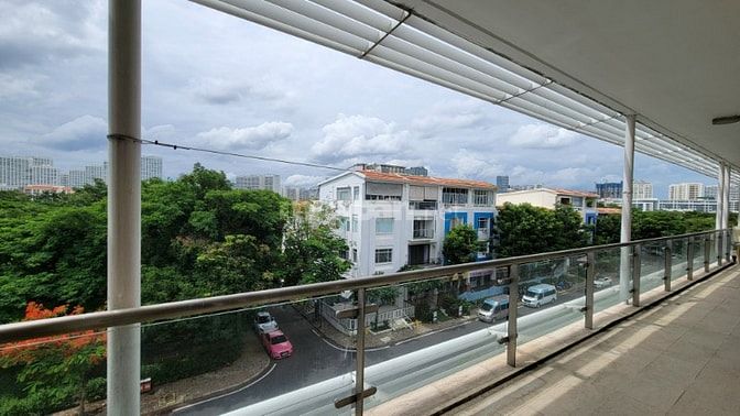 10,7tỷ bán Gấp căn hộ Garden Plaza ban công dài, 141m2, view công viên