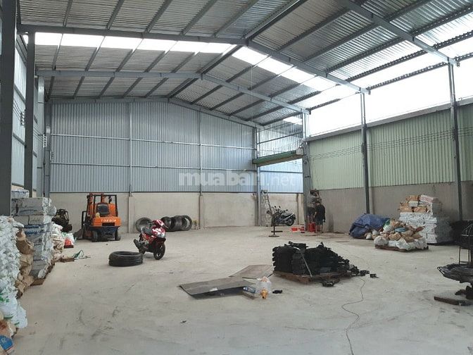 Cho thuê kho 300m2 đg Mã Lò gần bv B.Tân giá:20tr/th hđ lâu dài