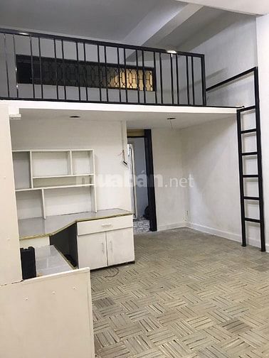 Cho thuê nhà riêng Q5, chân cầu Chà Và, DT 50 m2, 1 gác, 4 triệu/tháng