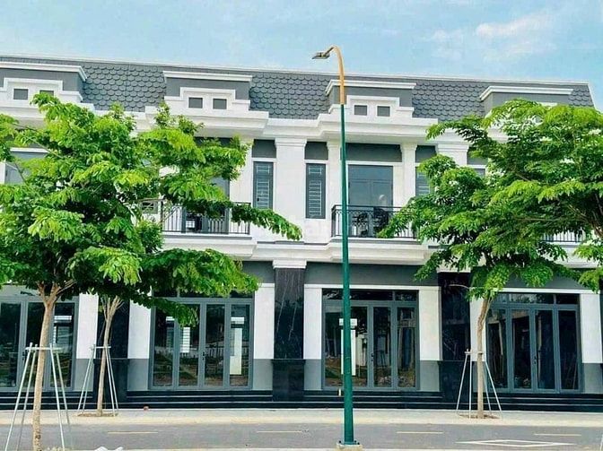 Bán nhà phố, shophouse gần TTHC TP Mới Bình Dương