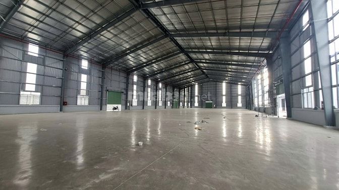 Cho thuê kho xưởng KCN Đức Hòa,Long An tdt:4.000m2,X:2.600m2,vp: 200m2