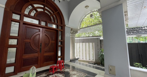 Villa phố! 2 MT 276 Trường Sa - P3 - Bình Thạnh. Ngang lớn (10x16m). KC H + 3 lầu + 5 Kingrooms