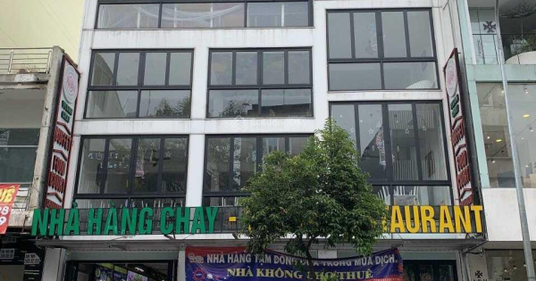 Building mặt tiền Nguyễn Chí Thanh, Q. 10 (DT: 9.2 x 34m CN: 318m2) 5 tầng HĐT 270 triệu - 72 tỷ