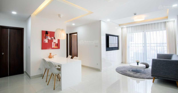 Cho thuê căn hộ 2 PN tại Ocean View - tầng cao căn góc view biển - nội thất cao cấp