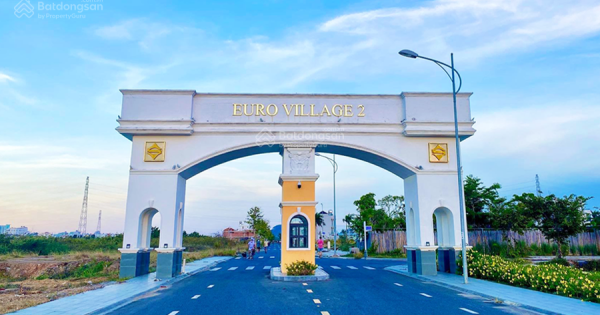 DUY NHẤT Lô Biệt thự SÊU ĐẸP EURO VILLAGE 2 Hòa Xuân - View kênh giá tốt nhất thị trường 60tr/m2