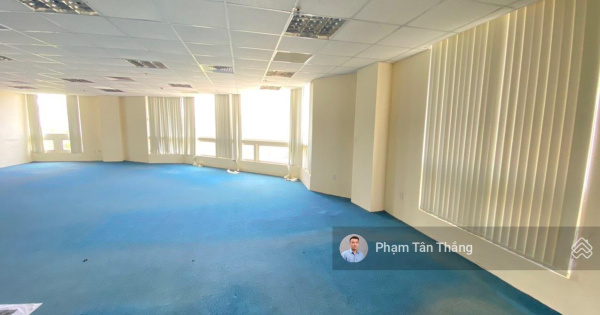 Cho thuê 60m2 trên tòa nhà văn phòng đường Trần Phú. View công viên trung tâm, kết nối thuận tiện