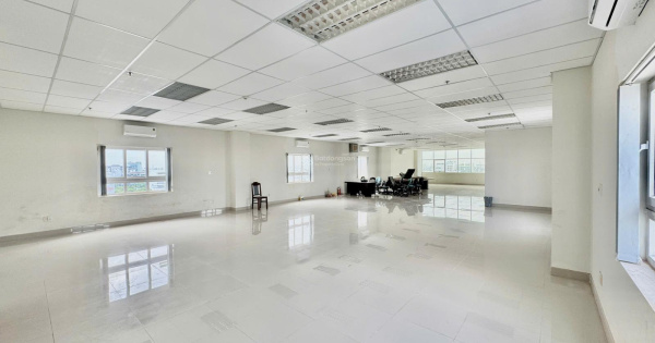 CHỈ 40 TR/THÁNG CÓ NGAY VĂN PHÒNG 250 M2, TUYẾN ĐƯỜNG LỚN. LH: OFFICE DANANG