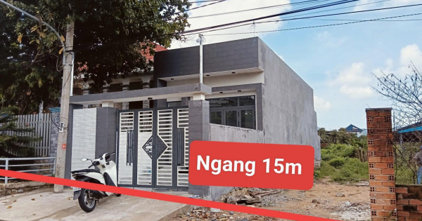 Long Mỹ, 459m2, ngang 15m đường nhựa, có nhà đẹp mới xây giá 2,45 tỷ