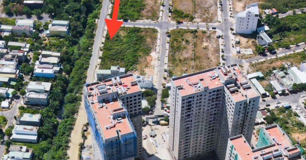 Bán đất đường Huỳnh Dạng, view 10 tòa chung Cư dt 122,5m2. Lh: 0911 720 ***