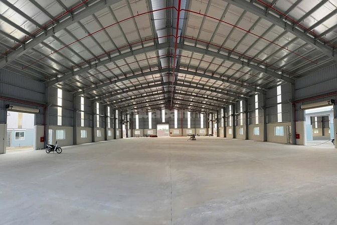 Cho thuê kho xưởng tại mặt đường 379 Tỉnh Hưng Yên. Diện tích 1400m2