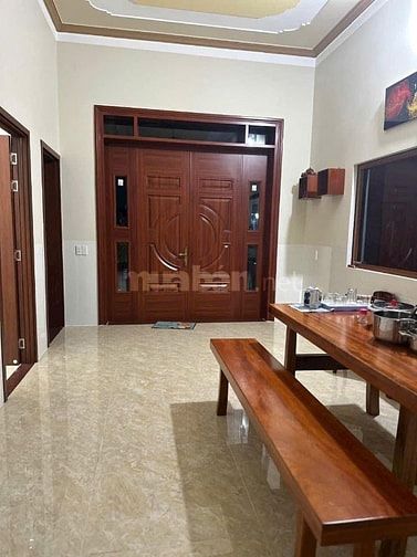 BÁN GẤP CĂN NHÀ SÂN VƯỜN DT 300M2 MỚI XÂY – KỀ GÓC