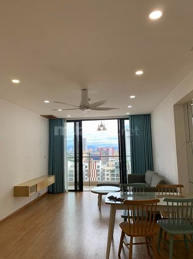 Chính chủ bán CH ở Lê Văn Lương-125m2, 3 ngủ, căn góc. LH: 0949035102