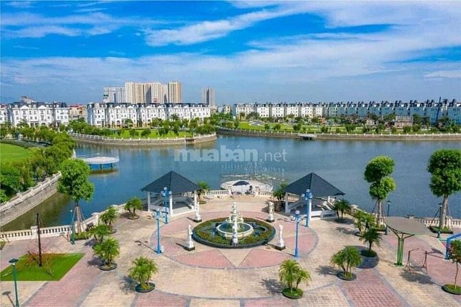 Chính chủ bán nhà biệt thự 2 mặt tiền sát hồ trung tâm