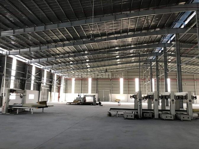 Cho thuê 5000m2 XƯỞNG Mới Bến Cát ,Gía :70.000đ/m2 ,đường Cont ,khu SX