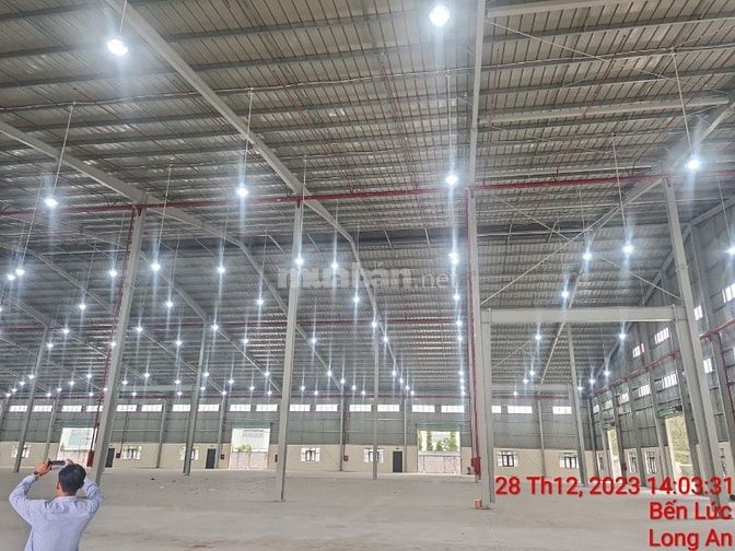 Cho thuê 2 kho xưởng KCN Phú An Thạnh, Long An, dt: 7.770m2 - 15.500m2