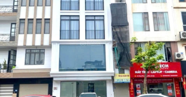 Hàng siêu phẩm mặt phố Hồng Tiến - Nguyễn Văn Cừ, kd sầm uất, 50m2 - 6 tầng, thang máy, giá 26.8 tỷ