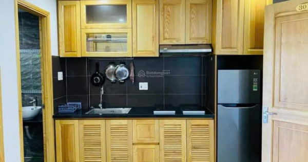 Sập hầm, tòa căn hộ 8 tầng, mỗi phòng 40m2, một phòng ngủ riêng biệt, view công viên khu FPT