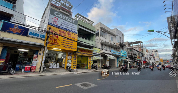 Bán đất tặng nhà cấp 4 mặt tiền Trần Quý Cáp - TTTP Nha Trang, vị trí kinh doanh hái ra tiền