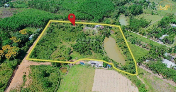 Cần bán nhà vườn rộng 1,5ha gần KDL Bà Nà Có sẳn farm cho khách lên chơi ở lại tiện nghi đầy đủ