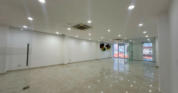 Cho thuê văn phòng 60m2-80m2 -140m2 View kính đường Lê Trung Nghĩa. Sàn đẹp giá rẻ ngay K300