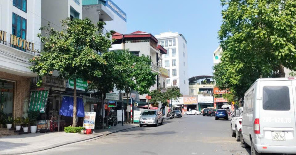 Hàng siêu hiếm khu phố Ngoại Thương