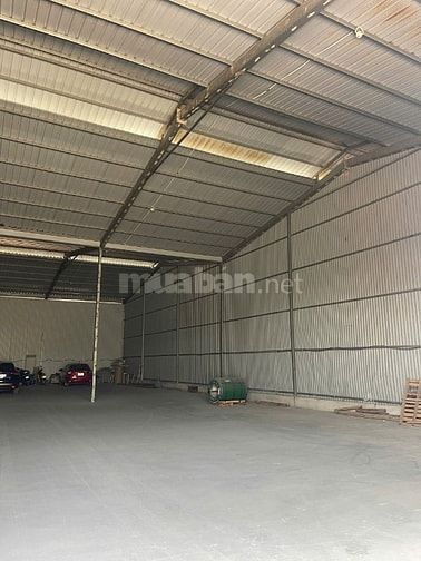 Cho thuê kho 200m2 (6 x 33) trong Nhà Máy Gạch Đại La, Hà Nội