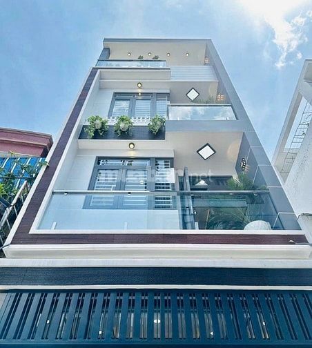 Siêu phẩm nhà đẹp 52m2 đường Lê Lai P3 Quận Gò Vấp. Giá 2tỷ050 triệu.